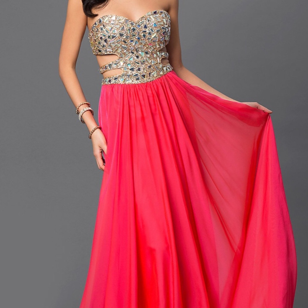 Prom dress - Picture 2 of 2